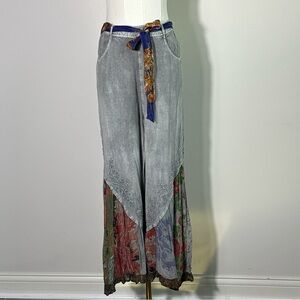 NWT Young Threads Bohemian Patches Flare Pants Ruffe  Hem Lightweight Stretchy L